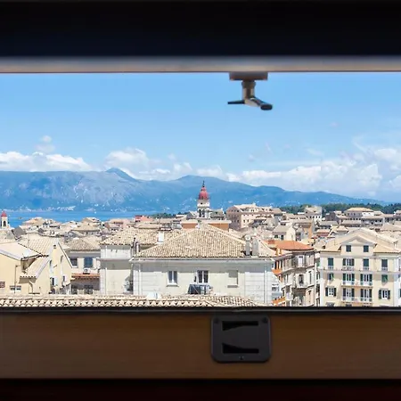 Stella's Attic In Spianada - Old Town *