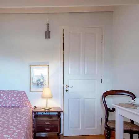 Stella's Attic In Spianada - Old Town Corfu (city)