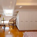 Stella's Attic In Spianada - Old Town