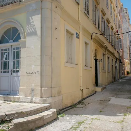 Stella's Attic In Spianada - Old Town شقة